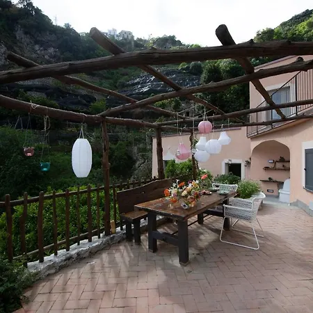 Casa Claudia アパート ラヴェッロ