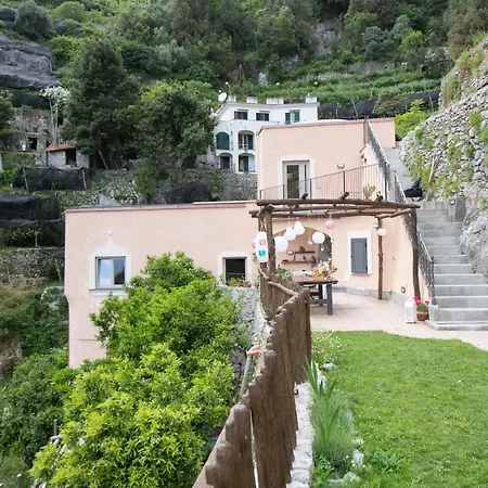 Casa Claudia アパート ラヴェッロ