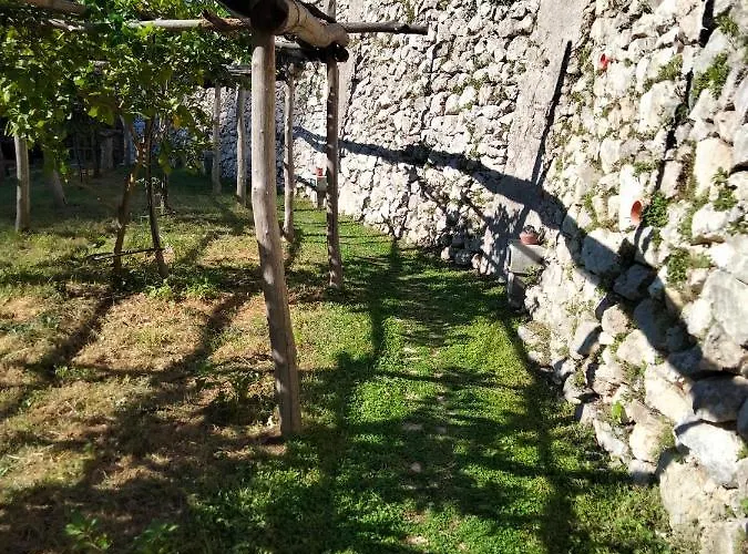 Casa Claudia Apartment *